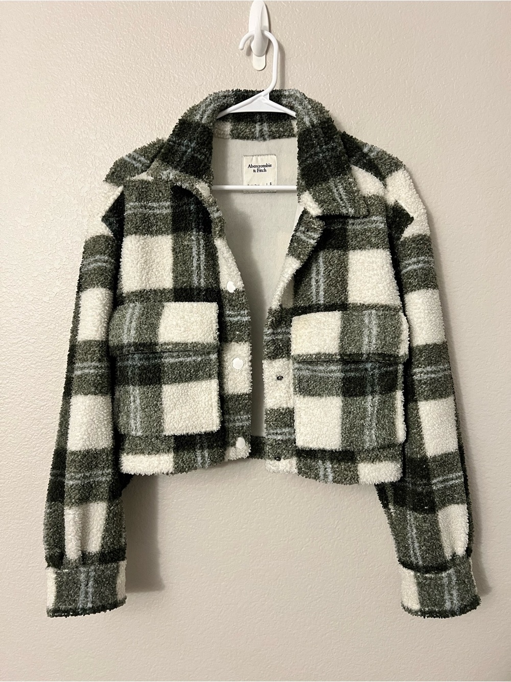 Abercrombie & Fitch Women's Green and White Plaid Sherpa Jacket NWOT | Size S